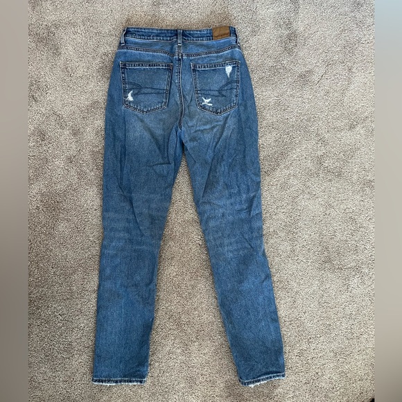 American Eagle ripped mom jean - Picture 2 of 2